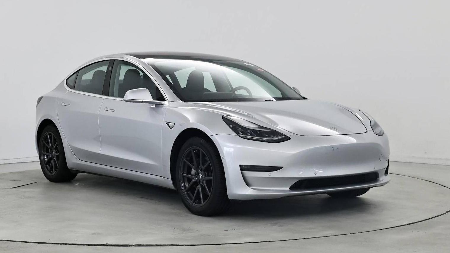 TESLA MODEL 3 2018 5YJ3E1EA3JF031588 image